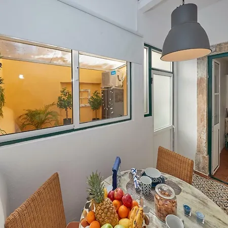 Lx Factory - Outside Terrace By Lisbeyond * ליסבון